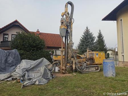 Stadion Prijateljstva v Mekinjah – izgradnja črpalne vrtine (2)
